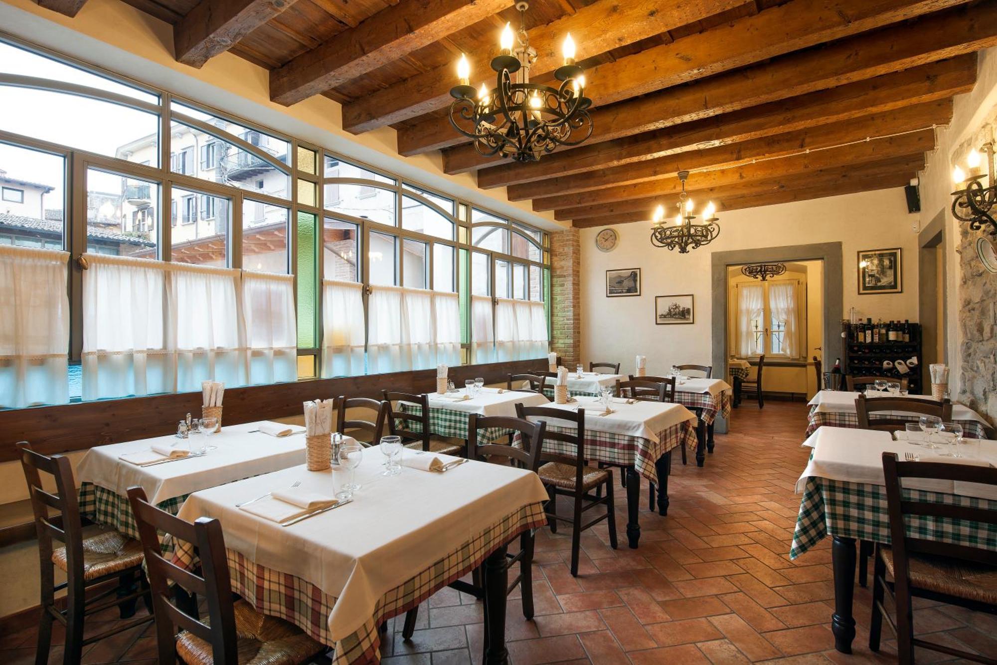 Del Gal Clusane